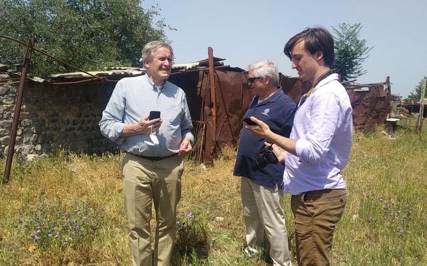 azecanada's tweet photo. 🇦🇿🇺🇸“We are very interested in the establishment of peace between Azerbaijan and #Armenia. It is very important” said former Ambassador of the #USA to #Azerbaijan Robert Secuta in his visit to #Agdam. https://t.co/4l5rmzouk0
