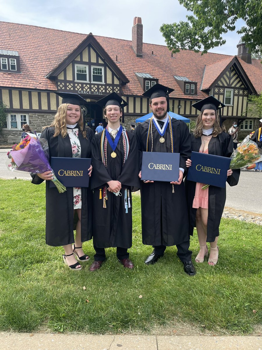 CavalierRadio's tweet photo. Congratulations to our senior DJs and the class of 2021! Goodluck in the future. Everyone here at Cavalier Radio is so proud of your accomplishments🎓 https://t.co/gzlcDtLldY