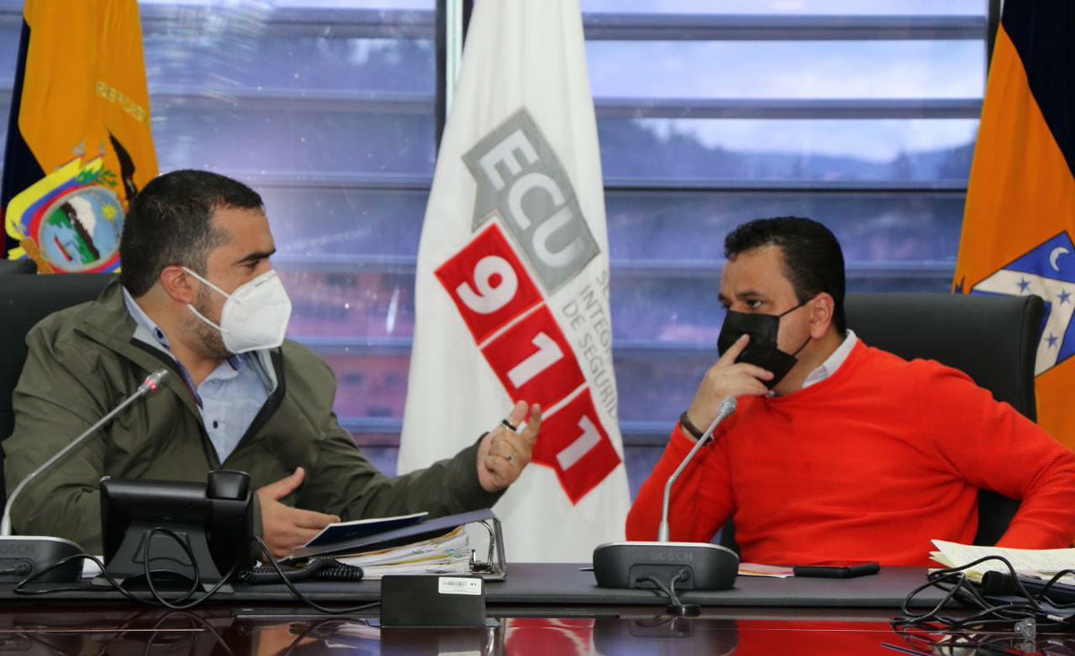 Gobernador entrante <a href="/EstebanBernalB/">Esteban Bernal🇪🇨</a> cumple agenda de transición con el gobernador saliente <a href="/josejaramillovi/">Jose Jaramillo Vintimilla</a>. Este proceso se desarrolla con la finalidad de que la nueva autoridad de la provincia inicie su plan de acción sobre los temas relevantes del Azuay.
#TransiciónGoberAzuay