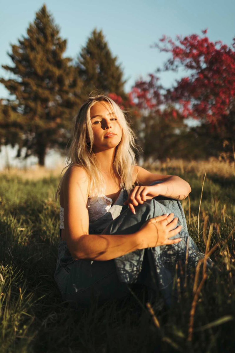 girlsrrhssoccer's tweet photo. Senior: Lily Molstad #8 Assistant Captain 

Been playing soccer for 12 years

Favorite Memory: Winning Cushman Cup &amp; Hanging out on the bus

Pregame Meal: Jimmy Johns

Plans for the future: Attend UND for entrepreneurship, video production, and social media management 
❤️❤️ https://t.co/d6Ansn6Z4i