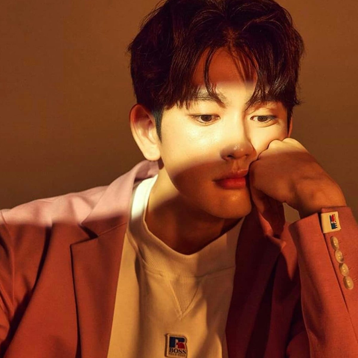 pjythinker's tweet image. park jinyoung have done it again, constantly raising the bar for us all