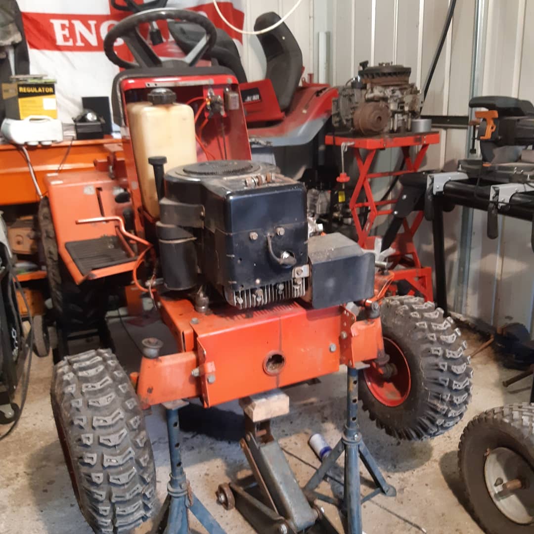 Colindoingstuff's tweet photo. Work has started on westie #Westwood #BriggsandStratton #mowerracing #mudmowers #racemower #racingmower #motorsport #mowersport #BriggsandStratton #raceengine #colinketleymowersport #colinketleydoingstuff #YouTube #mudmower https://t.co/U2kVMys5t6