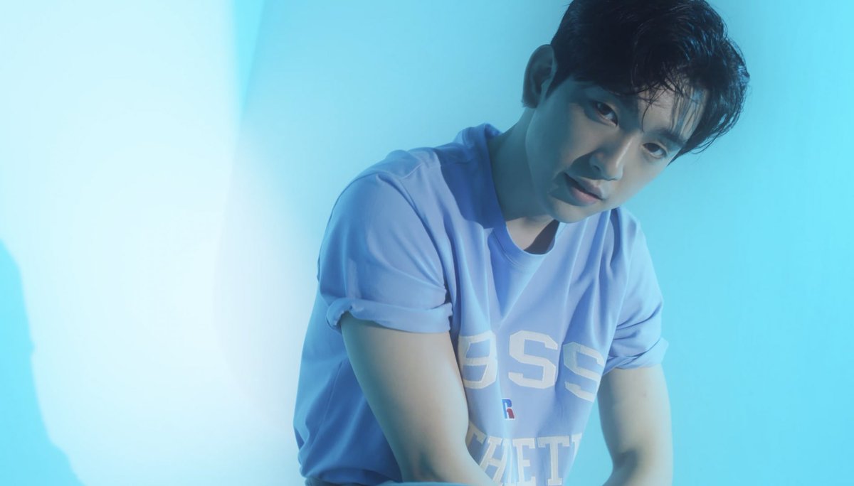 pjythinker's tweet image. HE'S SO ATTRACTIVE 😳