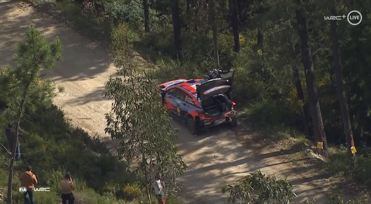 Oh NO! 🤭
@OttTanak & @MartinJarveoja 

#RallyPortugal #WRC