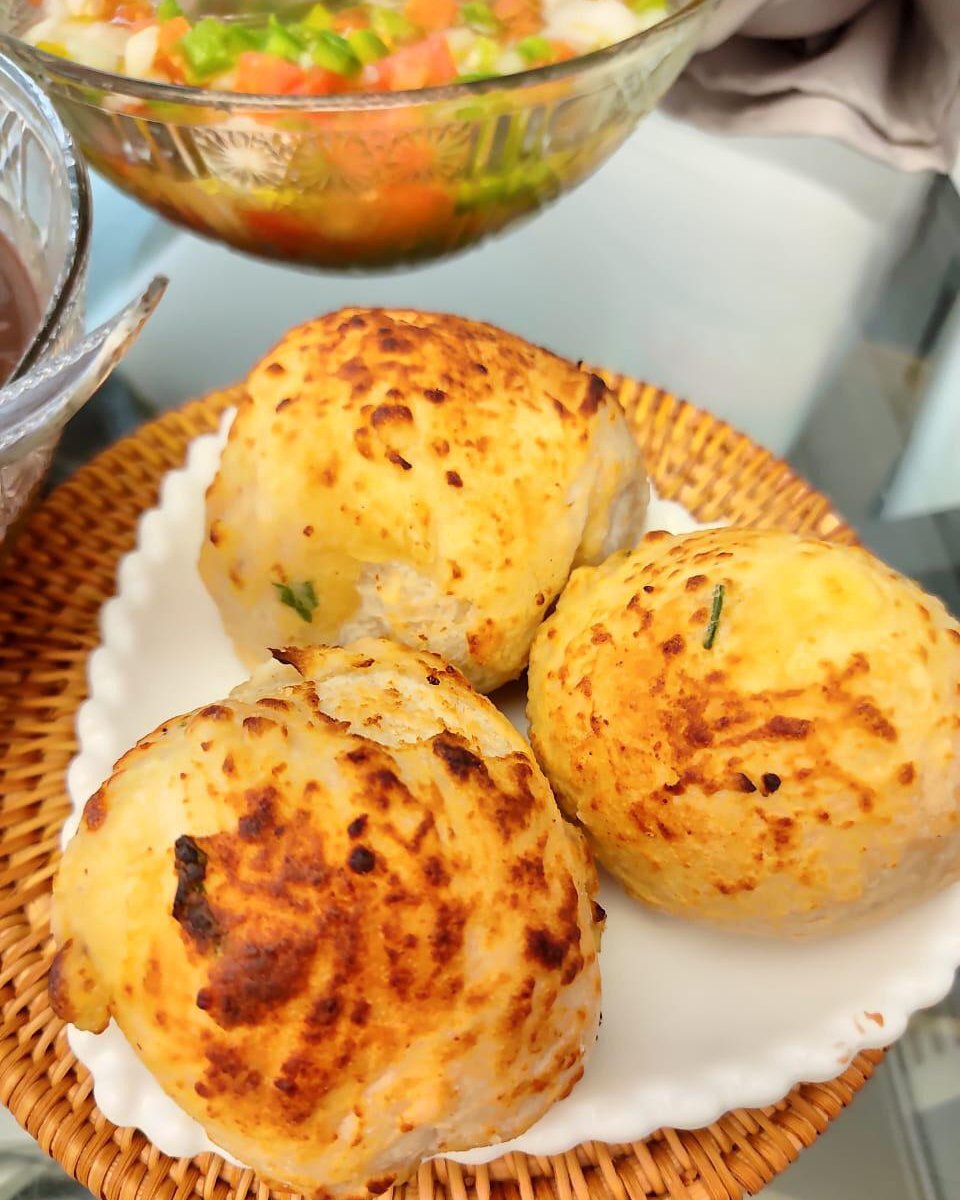parmebr's tweet photo. Novidade na área para acompanhar seu churrasco 😋🥐

Peça já o seu Pão de Alho Parmê pelo Ifood.

#paodeolho #parmebr #ifoodbrasil #deliveryparme https://t.co/4r8X7eNfIS