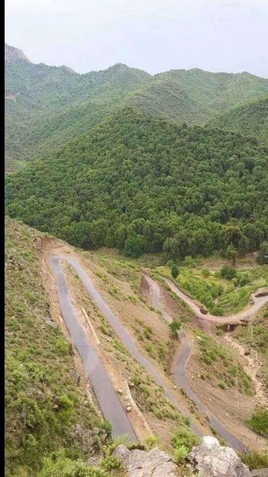 PakistanNature's tweet photo. Tirah valley during different season- Pakistan https://t.co/o4G0JzxHVc