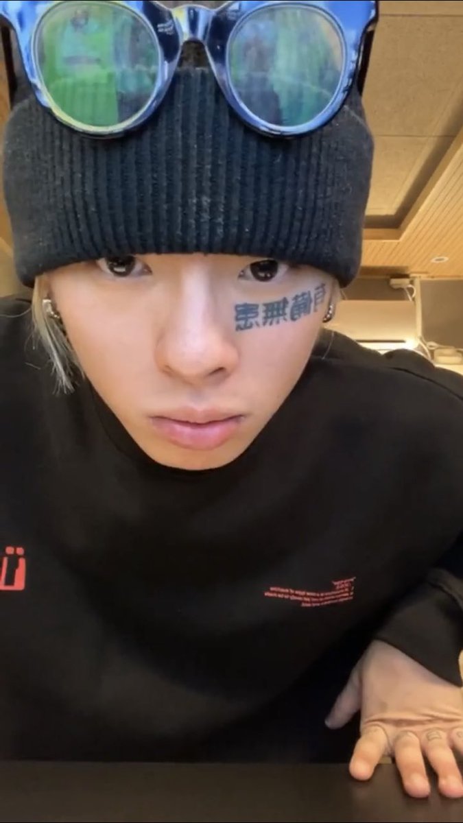 눈이 어떻게 이렇게 초롱초롱해...