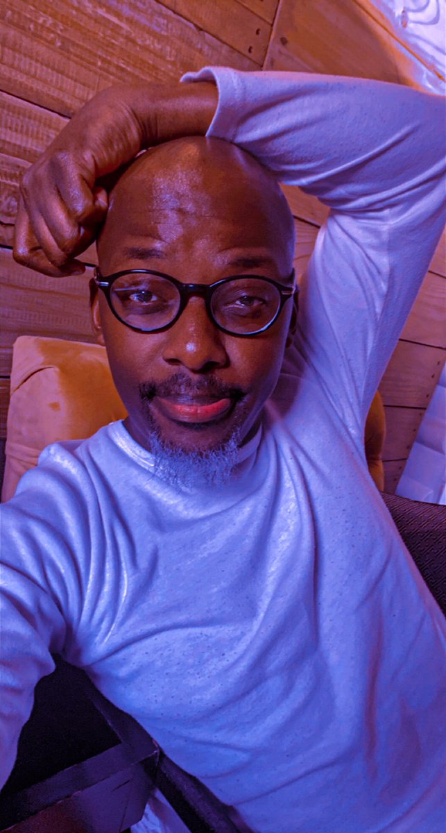 MorerianeTebogo's tweet photo. its indoors for me...anytime #loner #38andbeyond https://t.co/Ytxhm68b9f
