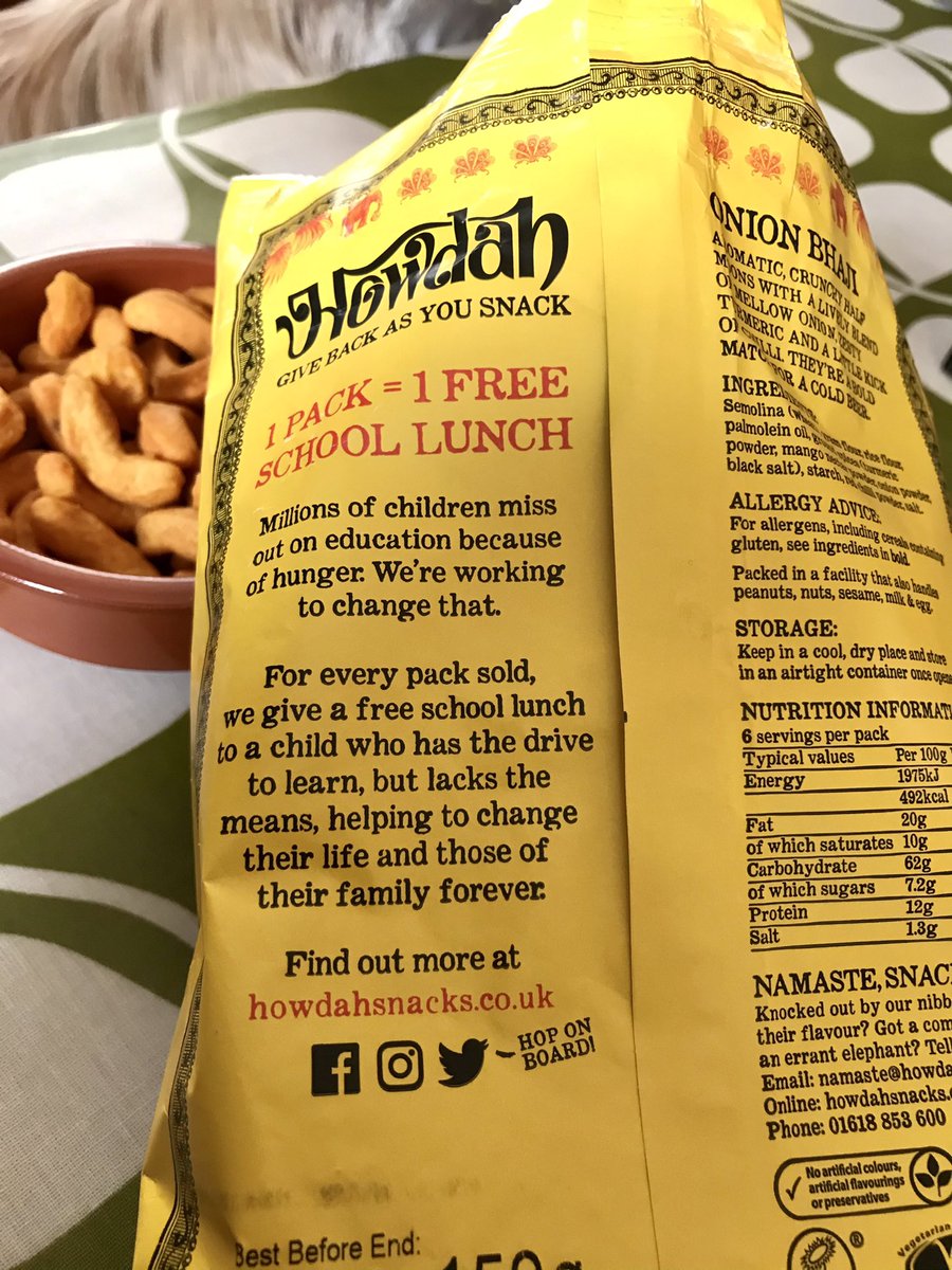 Lisa_Marie_68's tweet photo. Uh oh, the snacks are out and I have a friend 🐶😂
I do like that fact that buying them helps to feed kids in need of a lunch ☺️👌🏼
#onionbhajiflavour #howdah https://t.co/46IjRM6kHn
