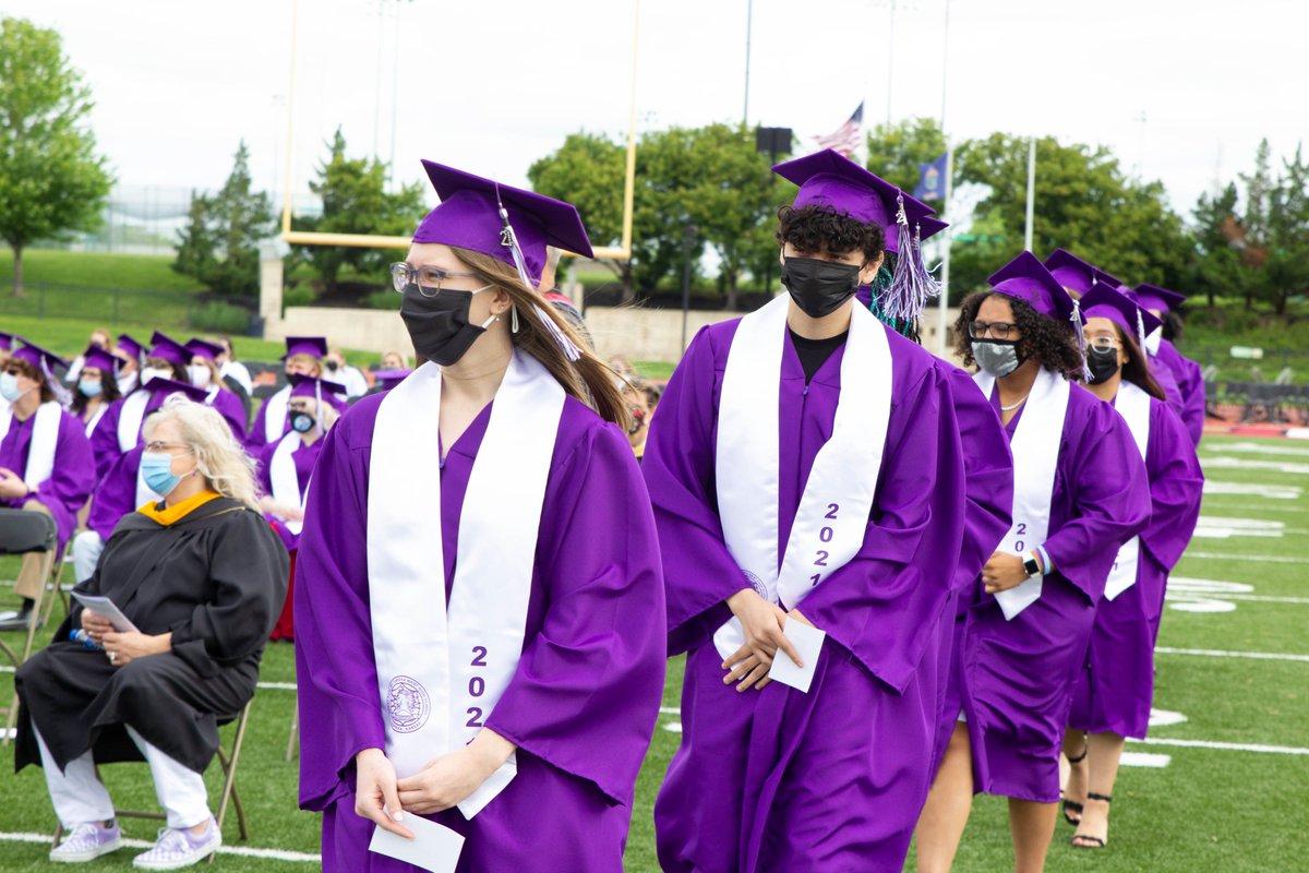 TPS_501's tweet photo. Congratulations to our 2021 TWHS graduates! Here are a few photos from @TPSTWest's graduation ceremony today! #WeAreTPS https://t.co/jU26Ygpaep