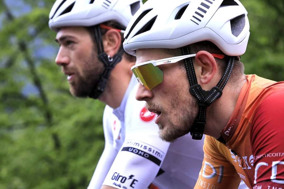 FLYCyclingTeam's tweet photo. Celebrating the #Zoncolan ⛰️
Stage 14 of #GiroE ⚡
-
#FlyCyclingTeam
#FlyCyclingTeamCdi
#FlyTeam
#CentroDiagnosticoItaliano
#CdiPerLoSport
#CDIperlaprevenzione
#rhthelookofsport
#rhpeople
#zerorh
#LookCycle
#LookClubItaly
#RideYourDream https://t.co/YqOz5mSWCB