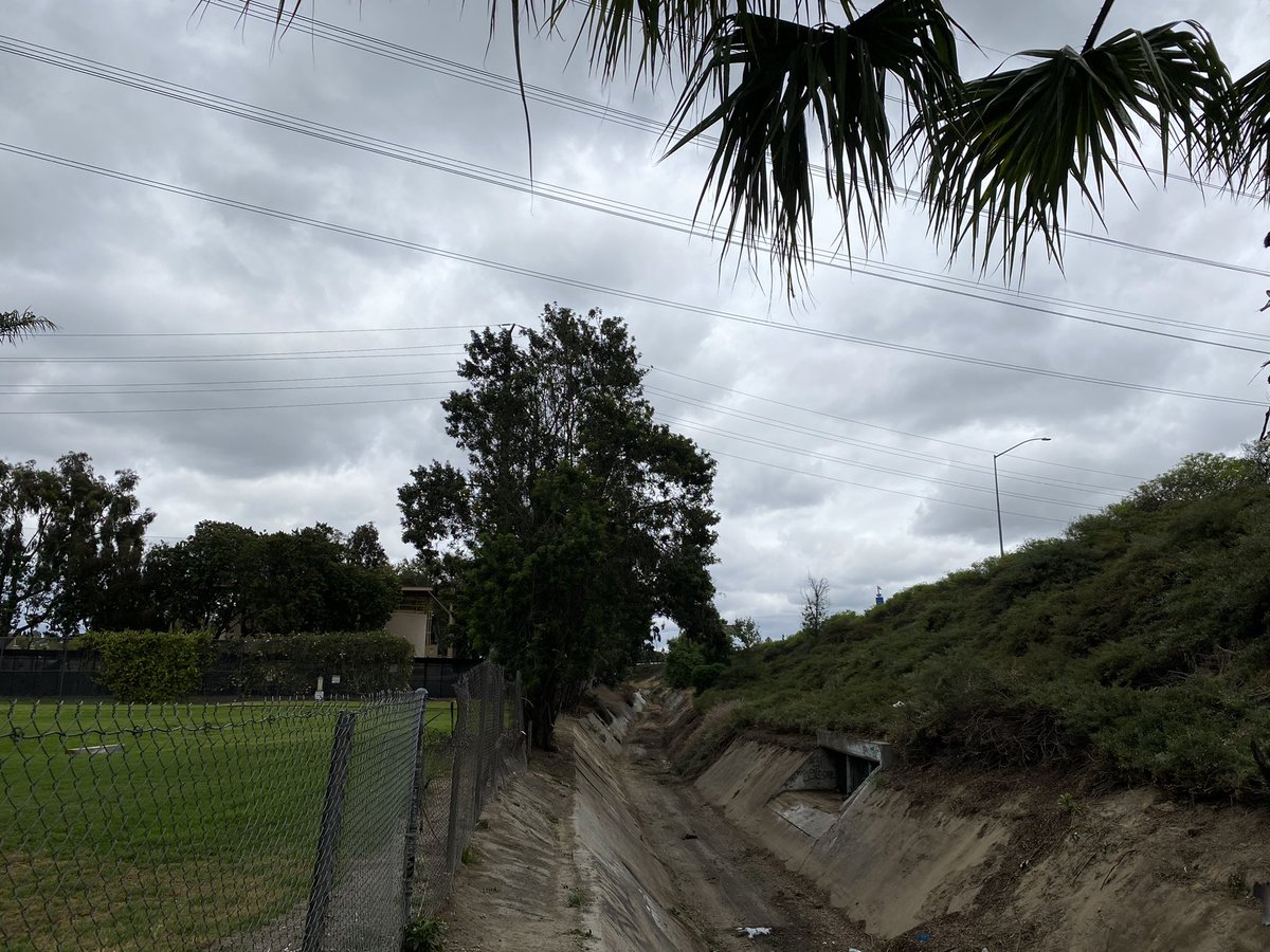 CaltransDist7's tweet photo. Protecting waterways π¦ #CaltransDist7 crews clearing vegetation from ditch at SB 605 to WB 91 near San Gabriel River in #Cerritos @SenBobArchuleta @AsmGarcia https://t.co/okkrcbT95L