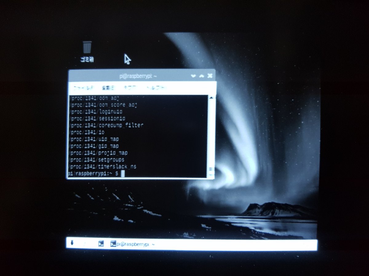 senoseno386's tweet photo. #Macintosh #ClassicII モニタのVGA化、意外と難しい。水平帰線時間を速めたりあれこれ改造しているうちにVGA信号で同期するようにはなったが、表示がちっこい。
力業で広げようとするとFBT周りから不穏な音がするw https://t.co/OrIHcpu8e4