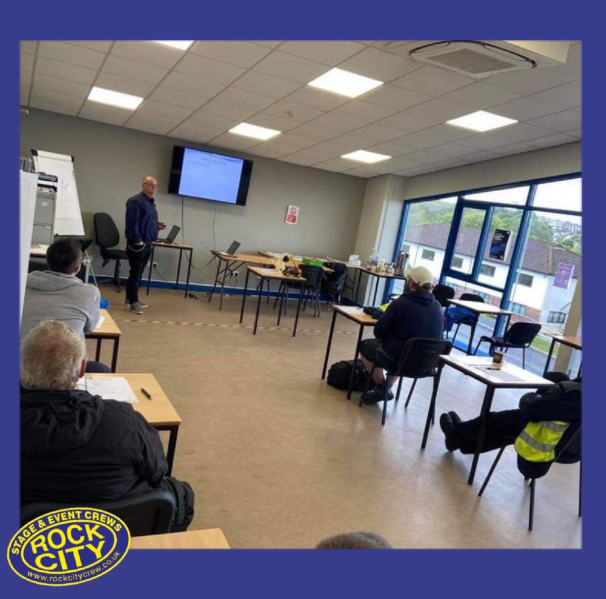 Instructor Paul Mander delivering  a <a href="/cityandguilds/">City & Guilds</a> #manualhandling course at @RCSC_Training for our new and experienced crew members!👷‍♂️👷‍♀️
