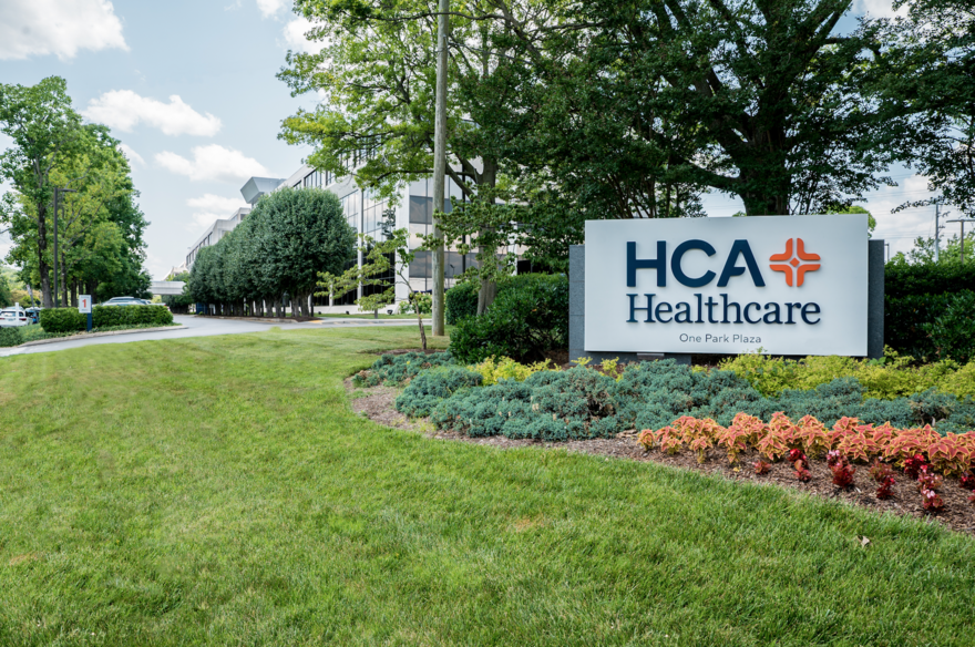 <a href="/HCAhealthcare/">HCA Healthcare</a> sets up $50 million fund to support local charities, including several across Florida, via <a href="/kellyrhayes/">Kelly</a>

bit.ly/3u8CVx7 

#FlaPol