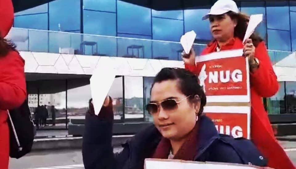 EiMonHtwe12's tweet photo. In Amsterdam, #NoFlyZoneInMyanmar campaign was held by Myanmar citizens. #WhatsHappeningInMyanmar  #May22Coup  https://t.co/6bt3ZYYi0j