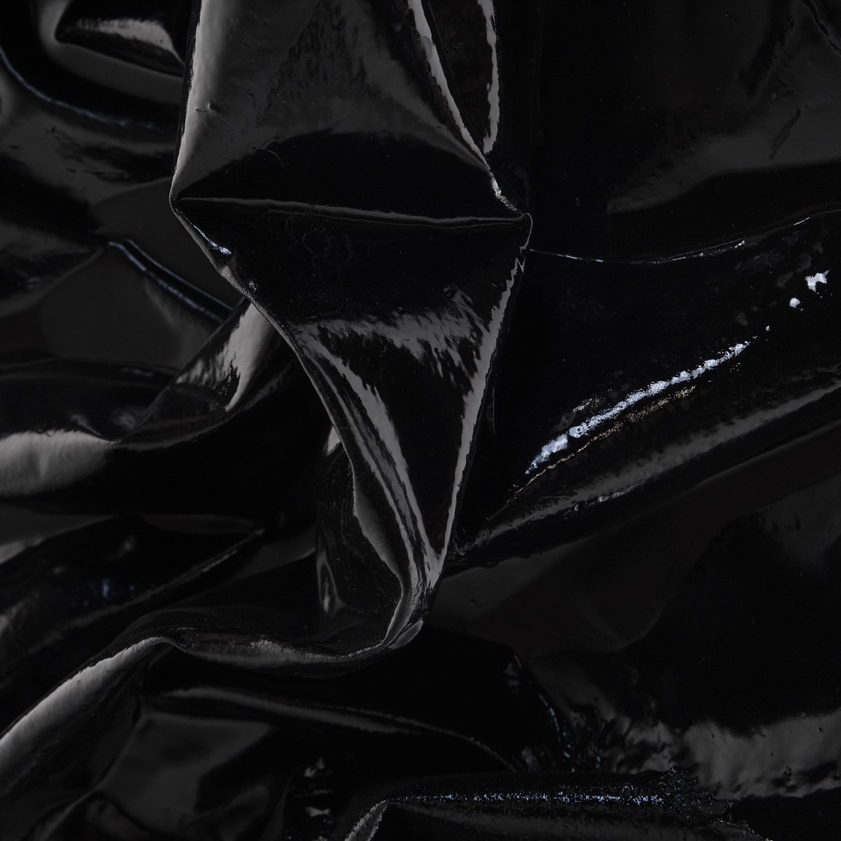 PagodaRed's tweet photo. We proudly present Cleveland Dean: Cloth°. View the exhibition now— https://t.co/nRKRugfCP7 https://t.co/PWrxR4n65k
