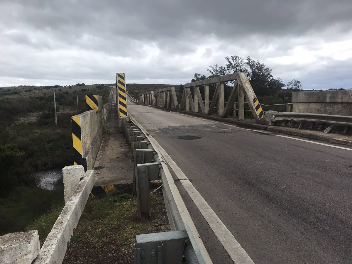 PabloCollazo4's tweet photo. Mañana de recorrida por nuestros Puentes (Melo-TyTres).@mtopuy @sergiobotana @Luisaheber https://t.co/bnYoXsN24v