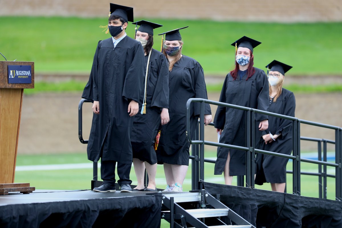 AugustanaSD's tweet photo. Celebrating the milestone of graduation - a moment our students will remember forever. 

Congratulations again to the class of 2020! 🎉🎓

#WeAreAU | #Graduation2021 https://t.co/CJET7pTux8