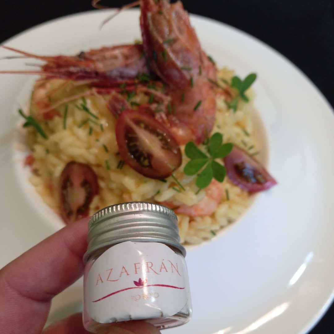 chef_edgardo's tweet photo. Sábado de entretención..😋🤗
#Risotto de #CamarónNilon y #Azafrán con productos de #Ororojoazafrán #ProductosRegionales.❤😋🤗
#ChefEdgardoAguilera #ChefFegach #apoyaemprendedores #apoyapyme #Cocinero #RegióndeCoquimbo #LaSerena #Chile #chefdeproductores #CocinaRegional https://t.co/XTojUnwcuF