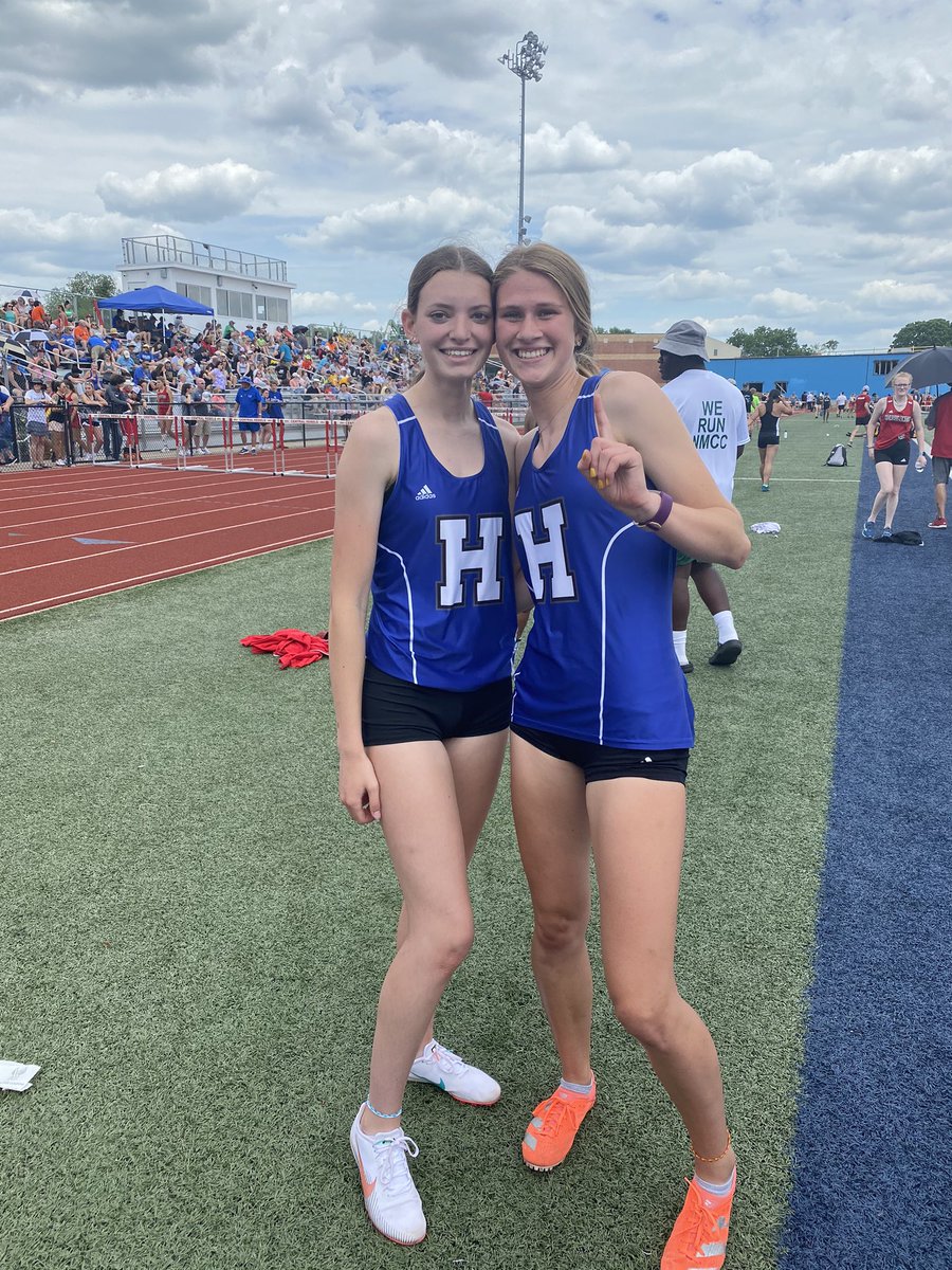 HHS Girls Track & Volleyball tweet media