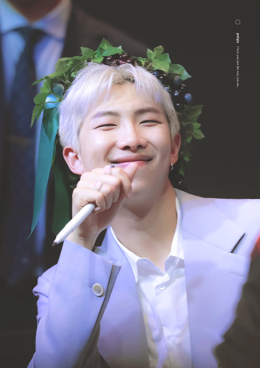 🧈
-
#김남준 #RM <a href="/BTS_twt/">방탄소년단</a>