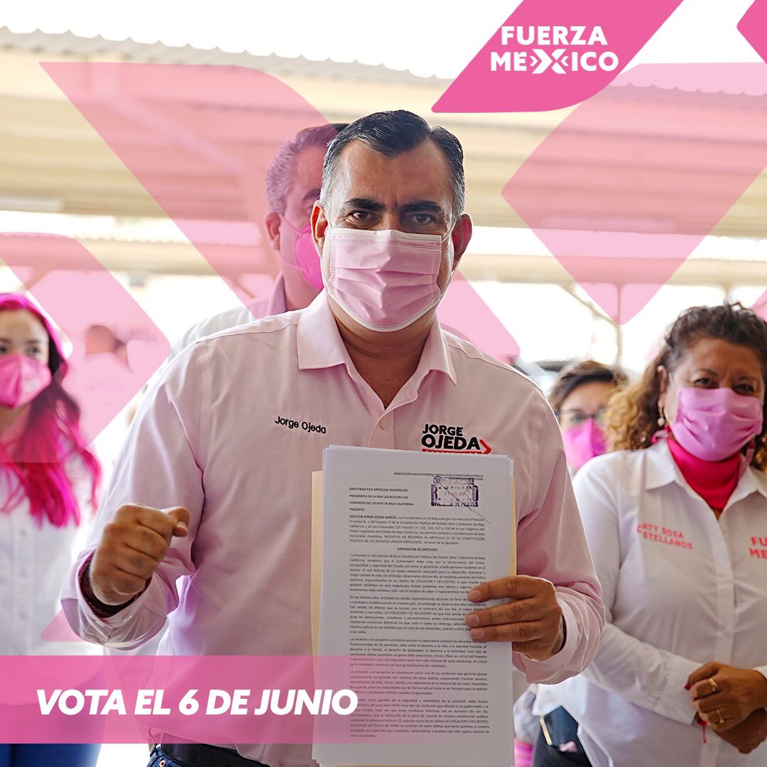 FXMBaja's tweet photo. El candidato a gobernador, por el Partido Fuerza Por México, Jorge Ojeda presentó ante el Congreso  del Estado la iniciativa ciudadana: Pena de muerte a violadores y secuestradores. 

“No más violencia e inseguridad en Baja California”
@fuerzaxmexico @MaiellaGomez @gerislas https://t.co/IklswPii53