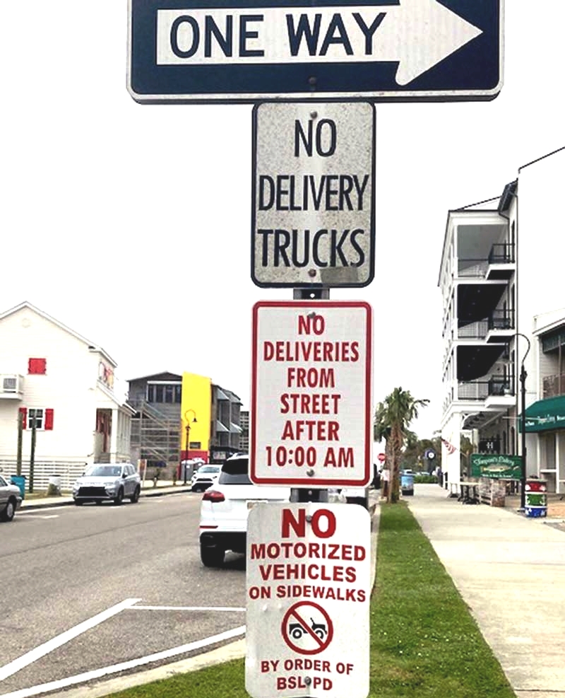 ShooflyMagazine's tweet photo. Bay St. Louis Parking:  What's Ahead:  As the Bay booms, parking in Old Town has become an issue. Mayor Mike Favre shares info on the city's multi-prong approach. ⁠
⁠
⁠https://t.co/zQijJRPHtc https://t.co/3P4UxWWXyC