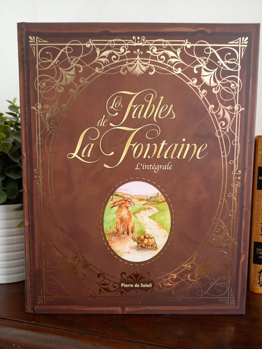 ViviTagada's tweet photo. 📚🌿Je vous présente aujourd'hui ces quelques livres parus en 2019. 
- Les plus beaux contes d'Andersen
- Les Contes de Perrault
- Les Contes de Grimm
- Les Fables de La Fontaine
Un régal à lire et à partager avec les enfants. 
#bookstagram #BookTwitter
https://t.co/bSM6CxKVr4 https://t.co/POIp8ugTvE