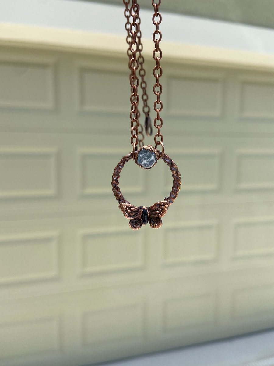 thecoppermaeven's tweet photo. ✨ GIVEAWAY ✨

This sweet butterfly pendant has a flaw in the labradorite— otherwise she’s perfect 🥺

RULES:
Follow, Like, Retweet 💞

Extra entry for anyone that subscribes to emails 🦋

Every friend tagged is an extra entry

Winner pays $5 shipping

Good luck💜 https://t.co/8NcQSOnecR