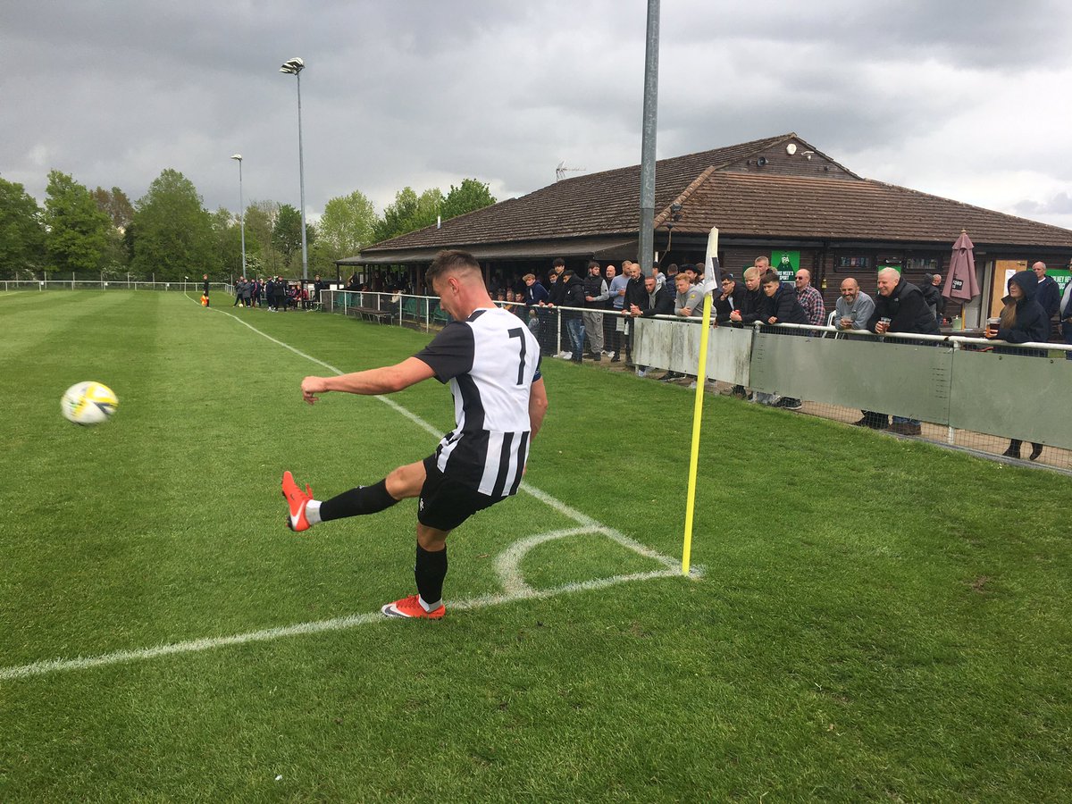 Colin Perry tweet media