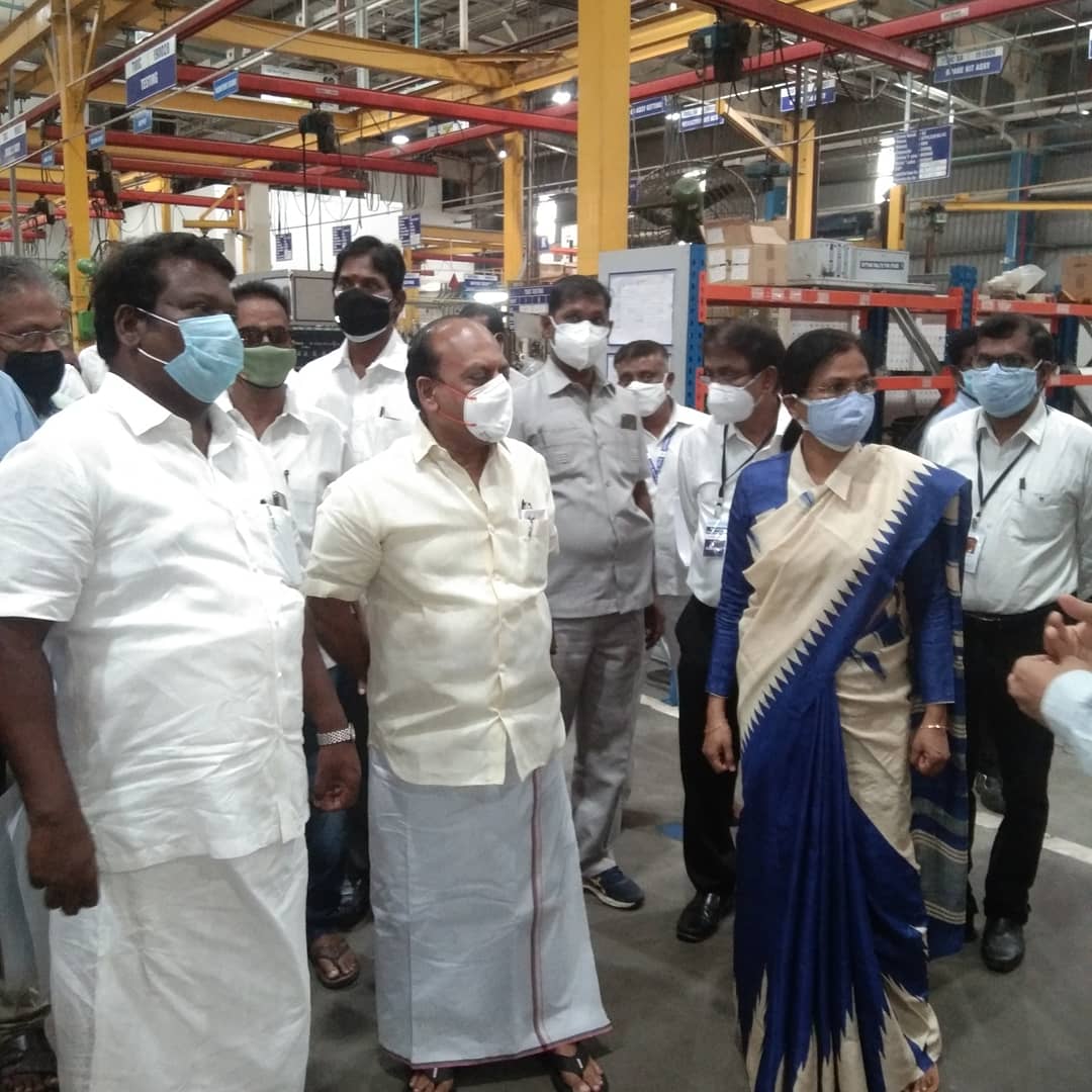 SPK_TNCC's tweet image. திருப்பெரும்புதூர் சட்டமன்ற தொகுதிக்கு உட்பட்ட திருமுடிவாக்கம் தொழிற்பேட்டையில் தடுப்பு முகாமில் கலந்து கொண்டேன்.

தமிழக ஊரக தொழில் துறை அமைச்சர் அண்ணன் தாமோ அன்பரசு அவர்களும் நானும் இணைந்து திருமுடிவக்கம் தொழிற்பேட்டையில் உள்ள #Bonfiglioli தொழிற்சாலையை ஆய்வு செய்தபோது.....
