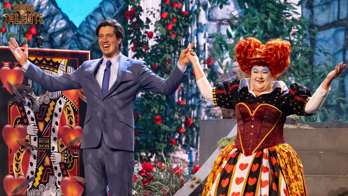 GameOfTalents's tweet image. What a brilliant series full of twists, turns and surprising hidden talents!
Thanks to each and every one of you for playing-a-long at home! 👏 🙌
@VernonKay #GameOfTalentsUK #GameOfTalents