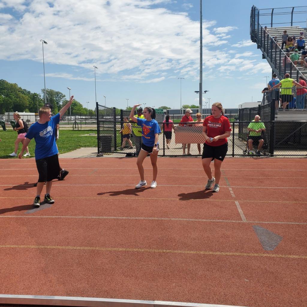MaryRebey's tweet photo. Unified Track Sectionals at Valparaiso High School. Great job LC!! 5th place. @LCHSnews @LC_School_Corp @guidance4LCHS https://t.co/rhWynLJ0jI