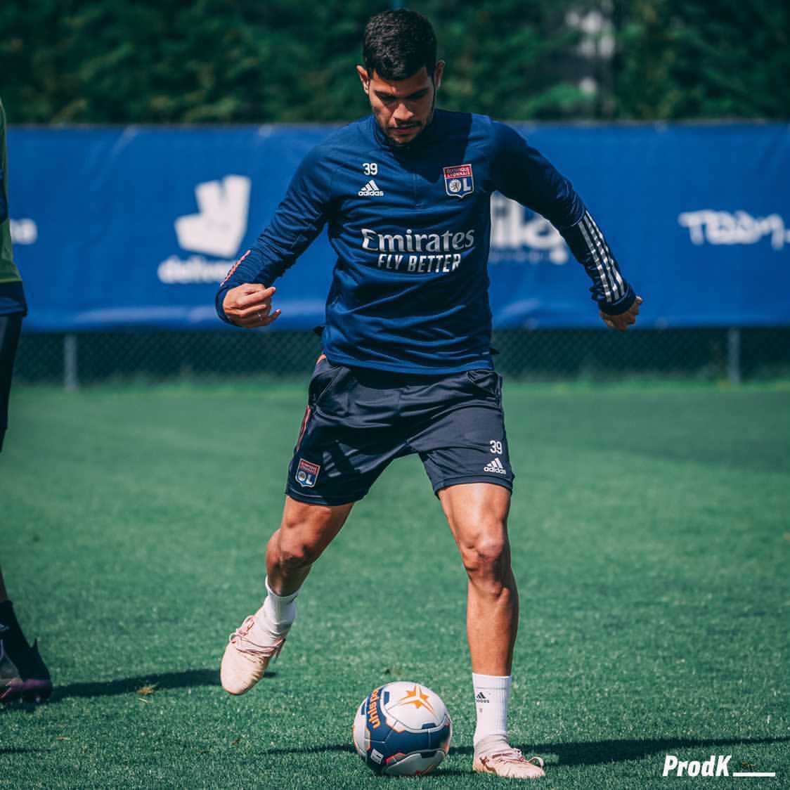 brunoog97's tweet photo. Dernier entraînement de la saison!! Allez @ol https://t.co/sKBWVy8WVj