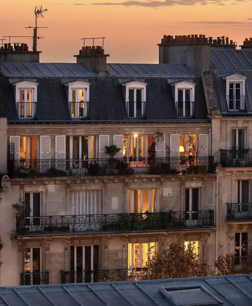 pamvonhadder's tweet photo. Views from Paris https://t.co/CPM1DHd0Tr