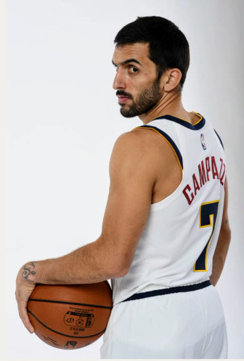 AndresPando_'s tweet photo. No hay un partido de playoffs con presencia argentina desde el 24 de abril de 2018. El día del retiro de @manuginobili. Hoy volvemos a vivirlo gracias a @facucampazzo. Y ahora todos somos hinchas de los Nuggets como antes fuimos de los Spurs. #NBA https://t.co/fwsr7yoW2r