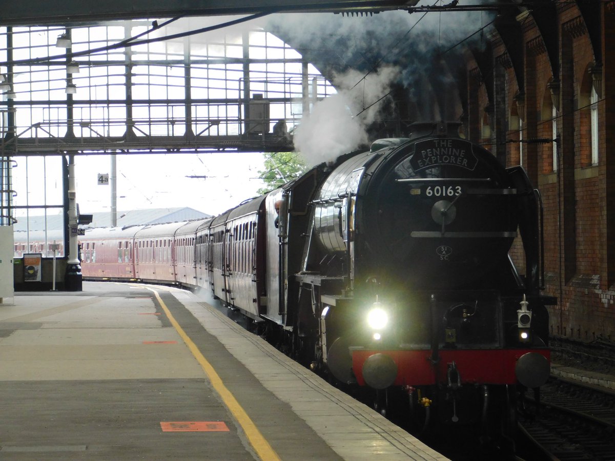 LukeDa2000's tweet photo. 60163 Tornado Heading Through Darlington This Morning with the Pennine Explorer from Leicester to Carlisle. 22/05/21

@60163_Tornado @nodrogvlogs https://t.co/cg5jgd2c3m