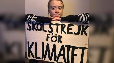 World00News's tweet photo. Greta Thunberg accuses Chinese state media of 'fat-shaming' her in critical article https://t.co/v8vOjXIxCB https://t.co/aVKFjmT5oe