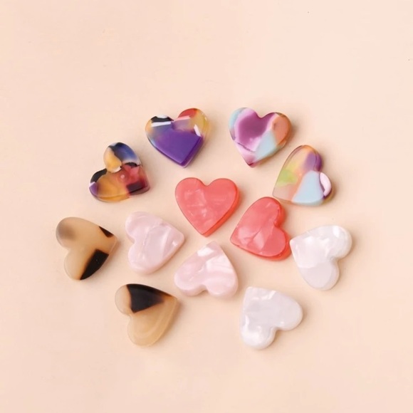 StarFireJewels's tweet photo. So good I had to share! Check out all the items I'm loving on @Poshmarkapp #poshmark #fashion #style #shopmycloset #urbanoutfitters: https://t.co/YSSzUv5qXq https://t.co/OZ10rPSdNe
