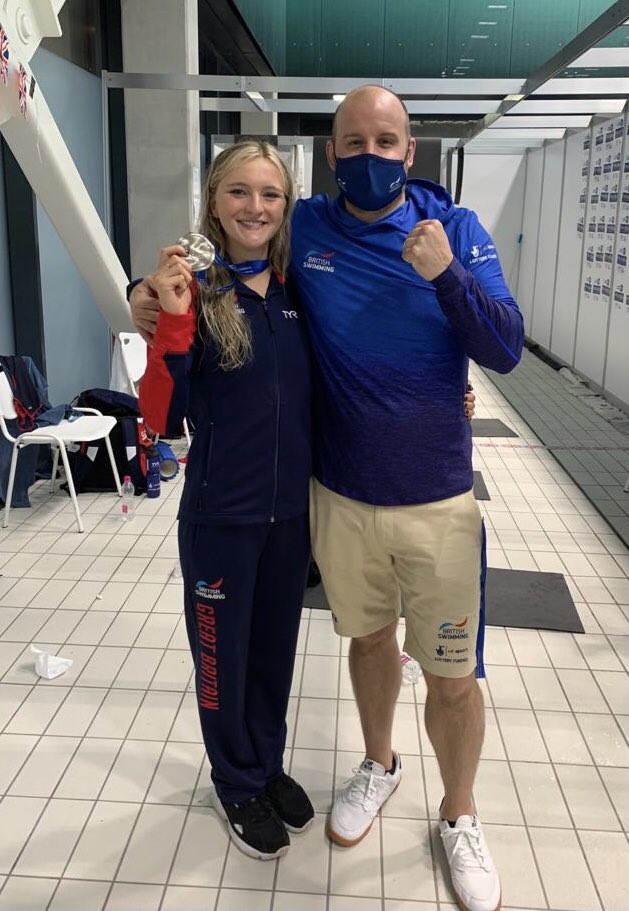 1st Individual International Senior Medal 🥈for @abbielouisew A🔝 achievement. Gutsy performance after a relentless schedule. Great strides this season. Great learnings here 🇭🇺 Now for more strides.... Well done to everyone that swam so well tonight 🇬🇧💙🇬🇧💙 @britishswimming