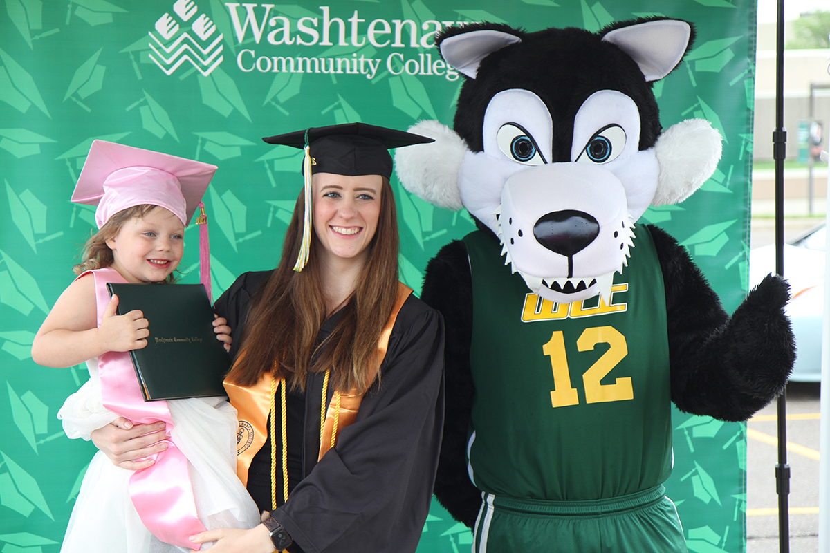 washtenawcc's tweet photo. Today, pictures with Alpha was fun for kids. Down the road, it's all about the example their mom set by achieving their goal! 

Congrats to grads Dashaneli Kinsey (with husband Nicholas, Kingston and Kinsley) and Kristie Wilcox (with Kayla). Congrats!!

#WCCGrad #WCCProud https://t.co/OSicemrVUH