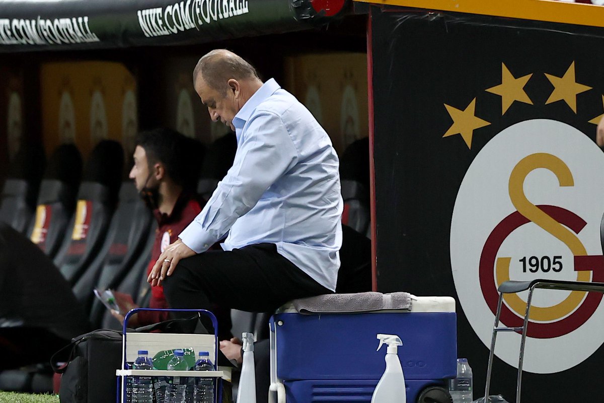 34Pala58's tweet photo. @fatihterim Hocam @GalatasaraySK bir kaledir .Sen bu kalenin çelik zırhlı kapısı. Seni kıranlar sanmasın ki yıkabilir ler.Sen yoksan her şey yalan.Herkes ettiğini çeker .Üzüntün üzüntümüz dür. Biz seninle Sevdik seninle aşık olduk bu  renklere💛❤
 #imparatorFatihterim
@34Pala58 https://t.co/bh0gRlWOrv