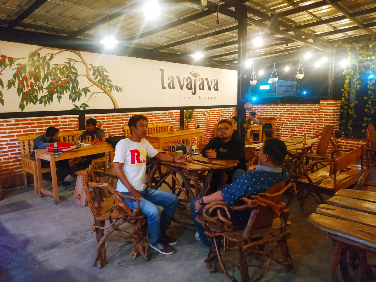 Ngopi (ngobrolin Opini) g.page/lavajavabumiayu