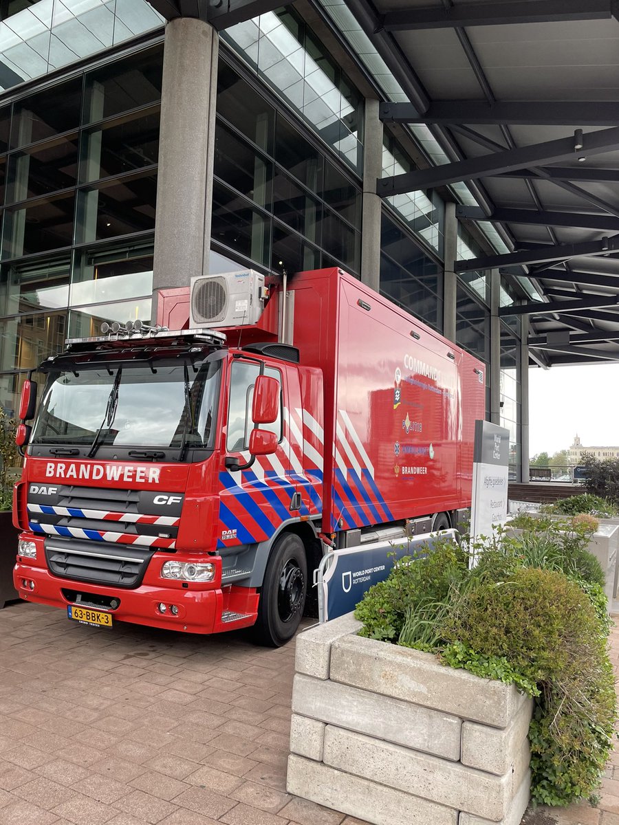 Vanavond ‘dienst’ op de meldkamer <a href="/Vr_RR/">Veiligheidsregio Rotterdam-Rijnmond</a> ter ondersteuning van de calamiteitencoördinator (CaCo). Leuk om op afstand bij te dragen aan de veiligheid op- en rondom het Songfestival #eurovision2021
