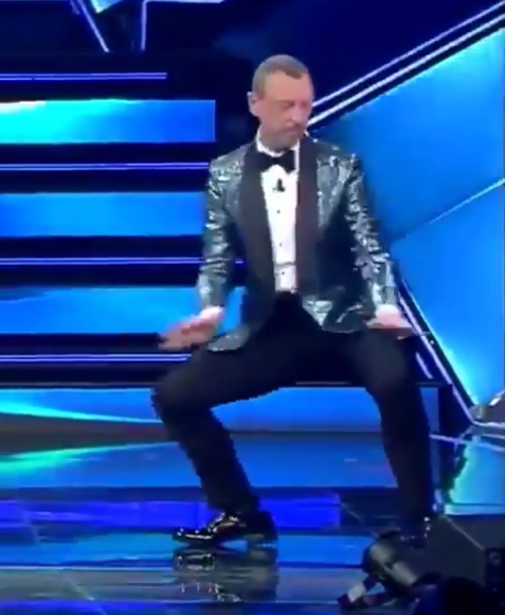 Syndrome_Harryy's tweet photo. A presentare l'Eurovision il prossimo anno voglio lui.
#Eurovision https://t.co/2dj7jPD1Uc