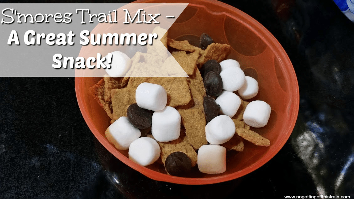 NGOTTBlog's tweet image. Love S'mores but don't have a fire available? Try this easy S'mores Trail Mix! A great toddler snack! #smores #snack #trailmix #recipe bit.ly/2StPrp9