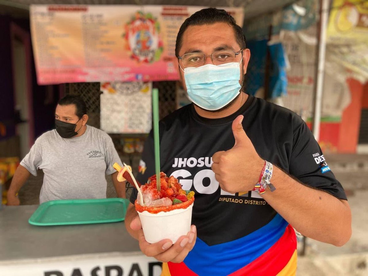 jhogol's tweet photo. En mi recorrido por #Cumbres me encontré con los mejores machacados del #PrimerDistrito 🥤, encuéntralos en Av. Jaina Planchac 👌🏼 con nuestros amigos de Machak''2 CHARY 😃
⏰Cierran hasta las 12:00 am🌙
📲981 178 4397
#DistritoEmprendedor
#DistritoDePrimera https://t.co/TOSx2jI3Q6