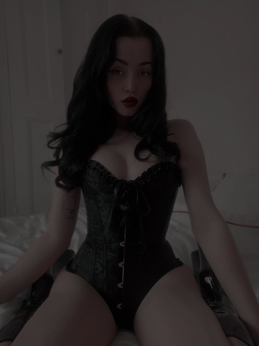 ً (@nxhtmxr) on Twitter photo 