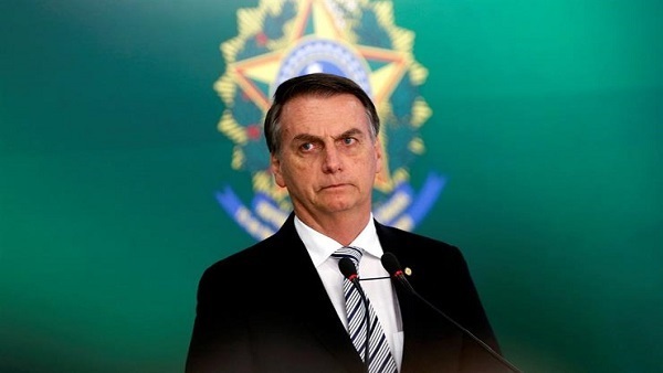 غرامة باهظة للرئيس البرازيلي جايير بولسونارو بعد حضوره تجمعا دون كمامة